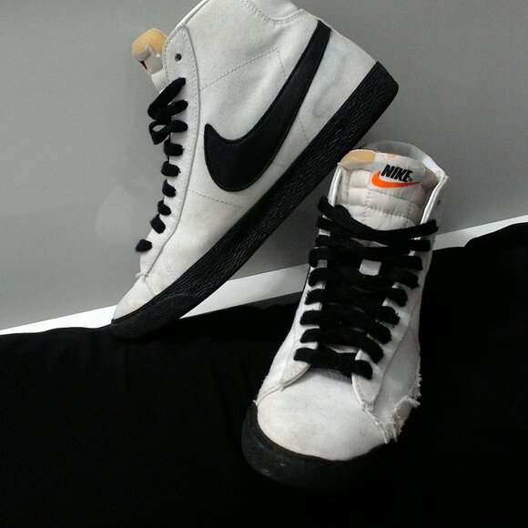NIKE Blazer blk & wht raw canvas hi tops Mens 7 Narrow or Womens 8.5 - Picture 13 of 14